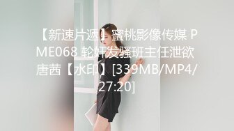 左手带半截手套的靓女 01