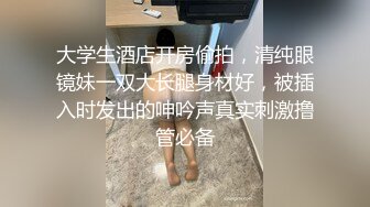 大神出卖小女友上传网上，长得很像李小璐的小妞，'你肯定在拍我',拍就拍了，'那你答应我不要给别人看'，性感好温柔~