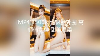 白蕾丝新娘婚纱下的淫荡美娇娘，新婚夜不赔老公陪我睡，各种招式来一遍，简直爽翻天！