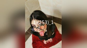 【OnlyFans】2023年亚籍女优 Ayakofuji 大奶风骚熟女刘玥等联动订阅，拍摄性爱订阅视频 女伴有白人也有亚洲人双女接吻 22