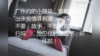 科技园女厕气质优雅套裙装女职员,紧紧闭合的窄小穴洞看着就眼馋